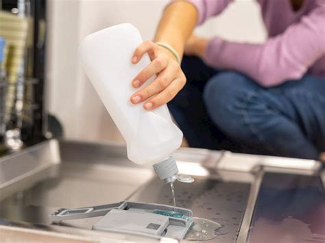 Sıvı bulaşık makinesi deterjanı nasıl kullanılır